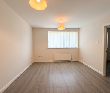 2 bed end of terrace house to rent in Hill Road, Arborfield, Readin... - Photo 4