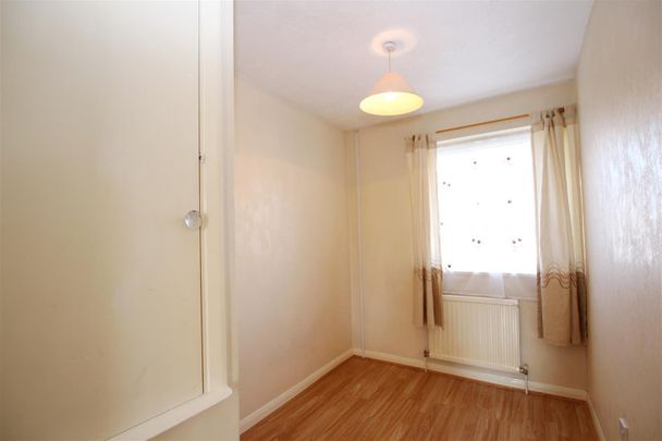 3 bedroom Terraced House to let - Photo 1