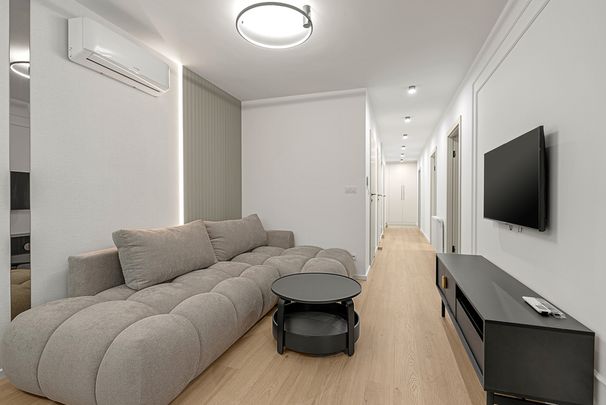 3 pokoje + salon z kuchnią, 2 balkony, garaż. - Photo 1