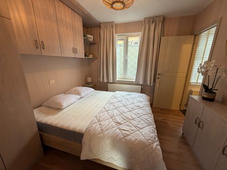 Instapklaar éénslaapkamer appartement met zonnig terras. Heel gunstig EPC attest. Gelegen op het tweede verdiep in een gebouw met lift. - Photo 5