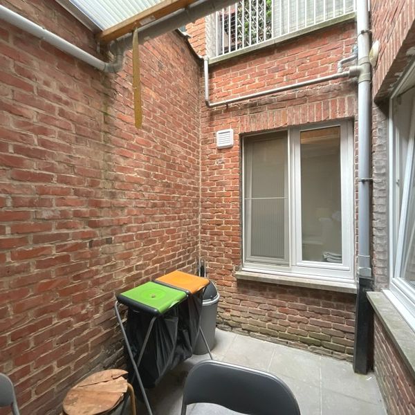 In het centrum gelegen appartement nabij het station met twee slaapkamers - Foto 1