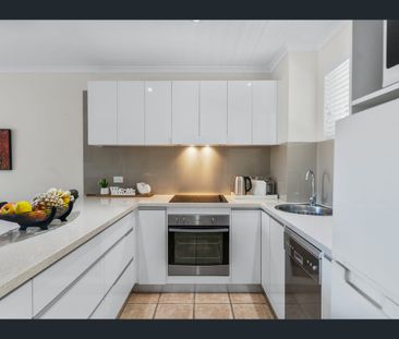 408/305 Coral Coast Drive, Palm Cove, Qld 4879 - Photo 6