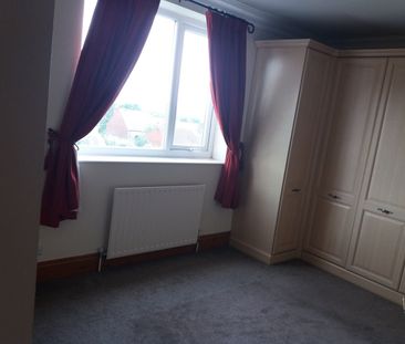 2 Bed Terraced House, Fulton Road, S6 - Photo 2