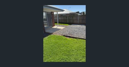 Well-Presented Two-Bedroom Unit - Photo 2