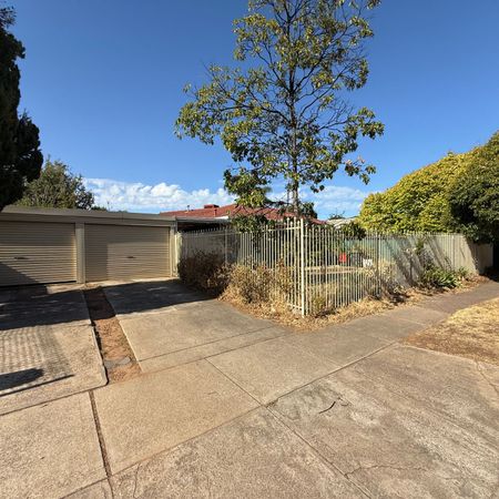 Spacious Family Home in Sought after Location - Photo 4