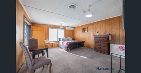 Low maintence home in Pinewood Primary and MWSC School zone - Photo 5