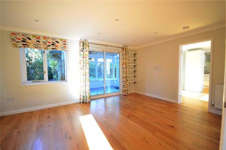 3 bedroom link detached house to rent - Photo 3