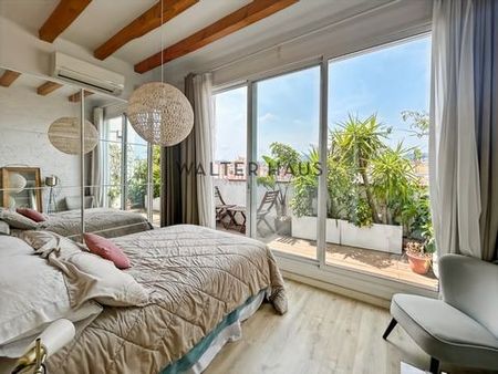 Barcelona, Barcelona - Photo 2