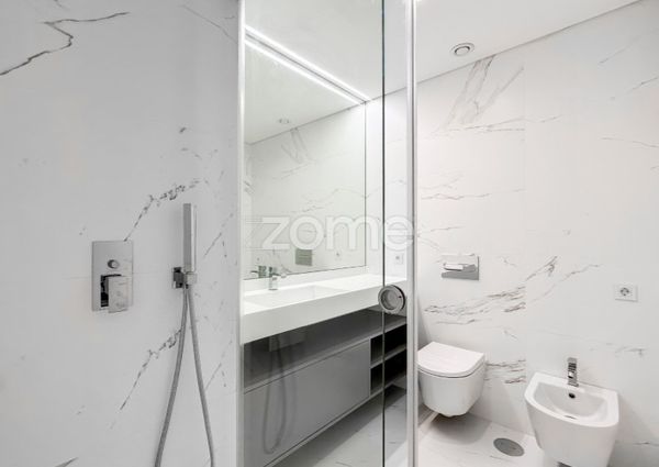 Apartamento T4 em Porto