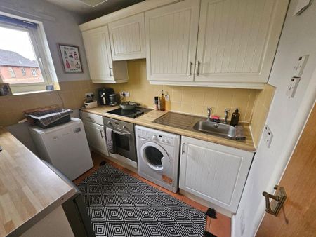 1 bedroom flat to rent - Photo 4