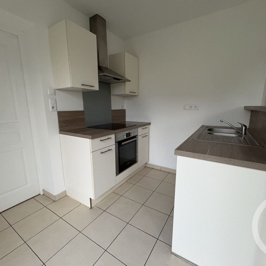 Location Maison 4 pièces 96m² NOTRE DAME DE GRAVENCHON 76330 - Photo 1