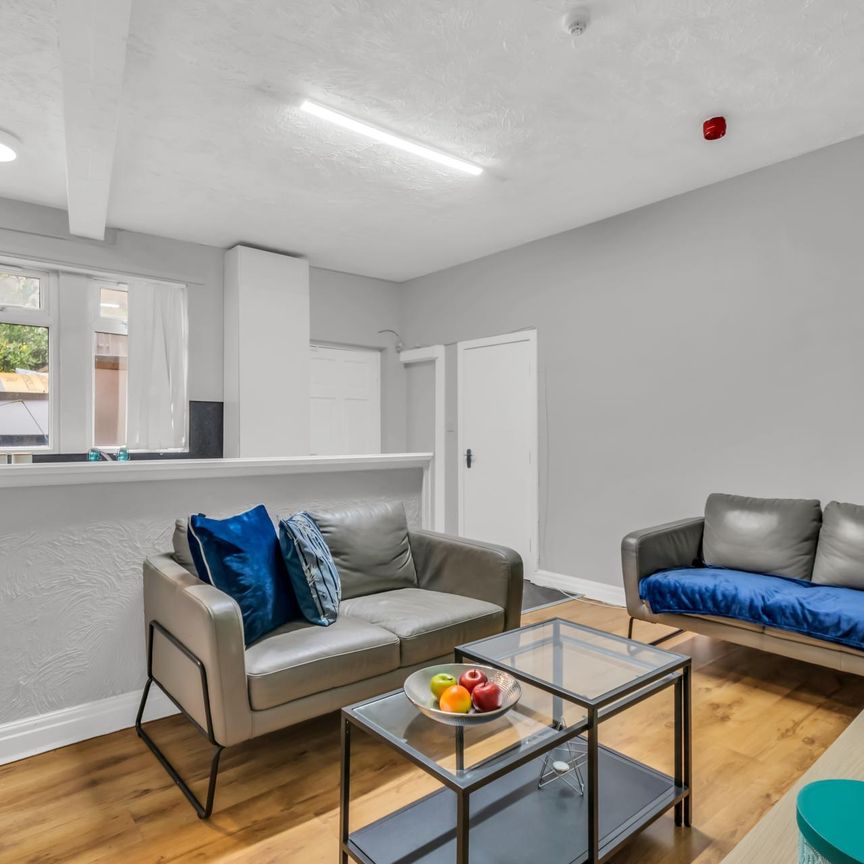 98 Burley Road Leeds - LS3 1JP - Photo 1