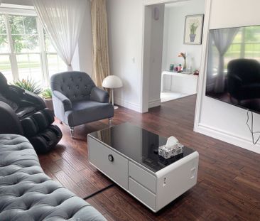 For Lease - 393 Ambleside Drive, Oakville, Ontario - Photo 3