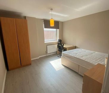 3 Bed Maisonette, Augustus Court, SE1 - Photo 4