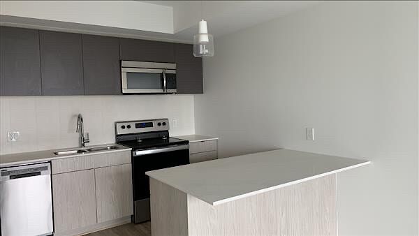 46 Flora St, Centretown, Ottawa, ON - Photo 1