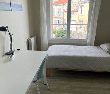 Location Appartement 4 pièces 60m² AGEN 47000 - Photo 2