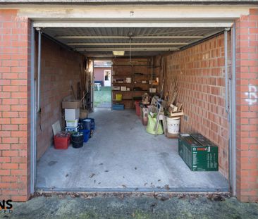 Gelijkvloersappartement met tuin en garage. - Photo 2