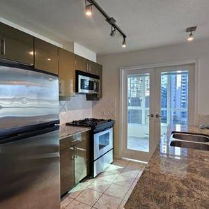 2 bed+ flex + solarium, 2 bath at Classico, Coal Harbour - Photo 2