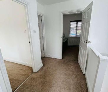 Bath Road, Slough, SL1 - Photo 5