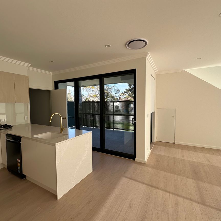 Modern Townhouse - Photo 1