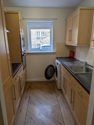 2 Bed Flat, Buslingthorpe Lane, LS7 - Photo 5