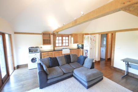 2 bedroom detached bungalow to rent - Photo 4