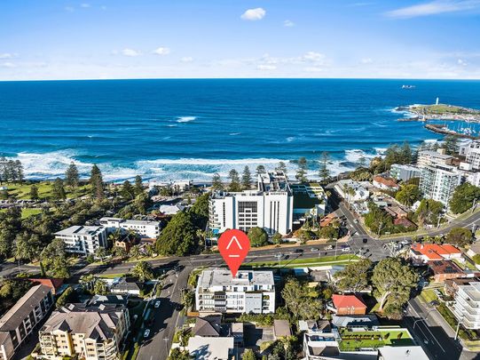 Luxury Beach Side Living - Photo 1