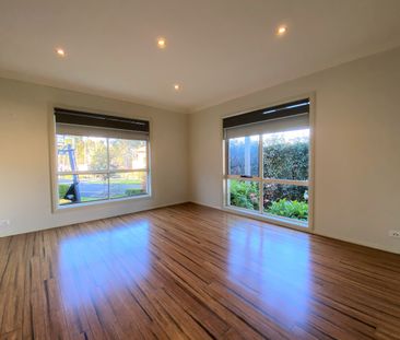 15 ISLINGTON ROAD, Stanhope Gardens NSW 2768 - House For Rent | Domain - Photo 6