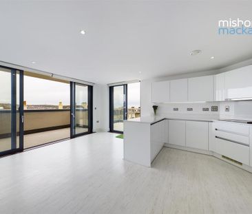 2 bedroom penthouse to rent - Photo 3