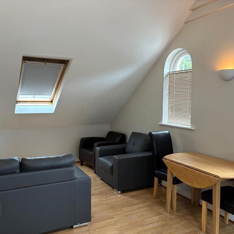 Apt 5 Malone Cottages, 207 Sandy Row, Belfast, BT12 5ED - Photo 1
