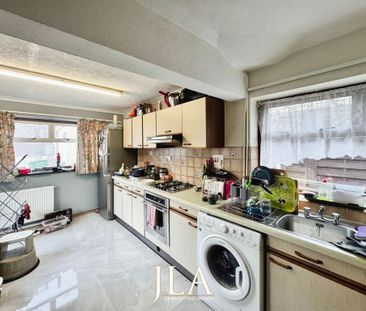 3 bedroom bungalow to rent - Photo 2