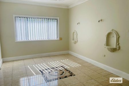 Mordenised Family Home in Bankstown with freshly painted - Photo 4