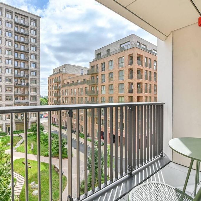 3 bedroom flat to rent - Photo 1