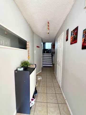 For Lease - 15 Hinchley Wood Grove, Brampton, Ontario - Photo 5