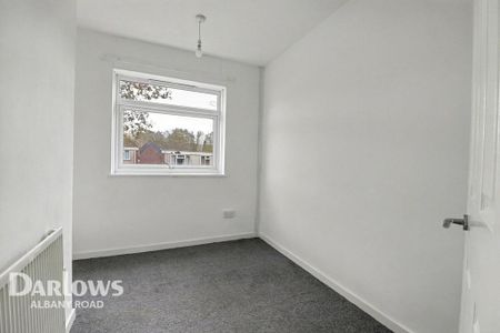 4 bedroom terraced house to rent - Photo 2
