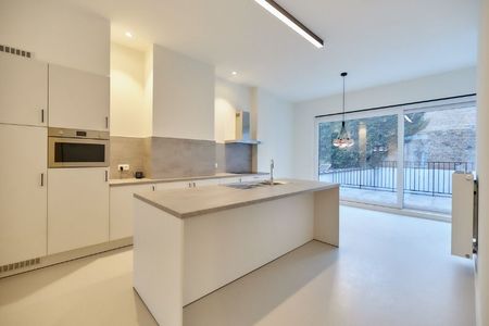 Appartement te huur - Foto 2