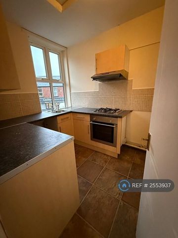 1 bedroom flat to rent - Photo 4