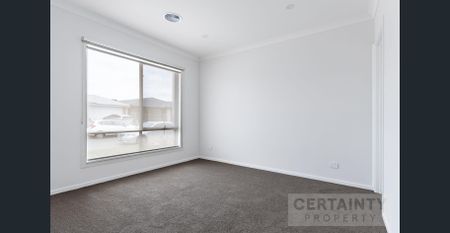 15 Timberland Dr, Tarneit, Vic 3029 - Photo 3