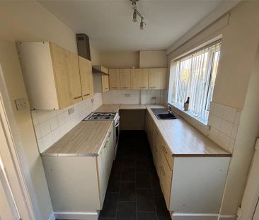 2 bedroom semi-detached house to rent - Photo 5