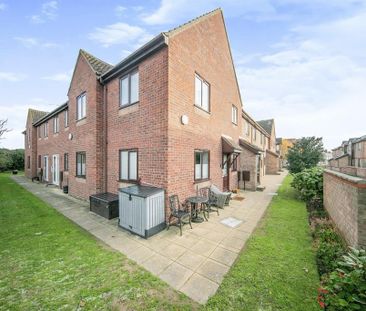 1 bedroom retirement property to rent - Photo 6