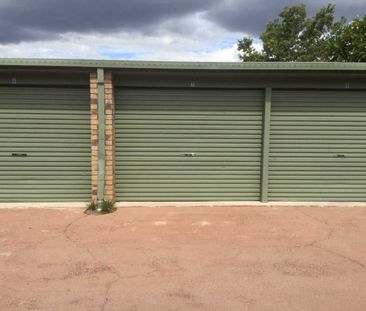 Ground floor 2 bedroom unit - Photo 5