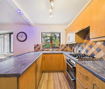 2 bedroom semi-detached bungalow to rent - Photo 6