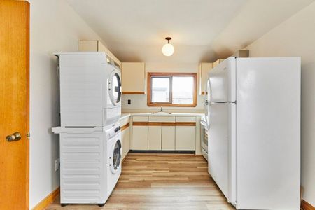 For Lease - 14 Harris Avenue Unit# Second Floor, Toronto, Ontario - Photo 4