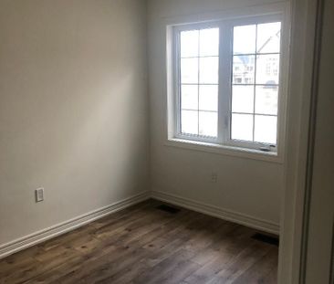 For Lease - 18 Ladysmith Street, Brampton, Ontario - Photo 3