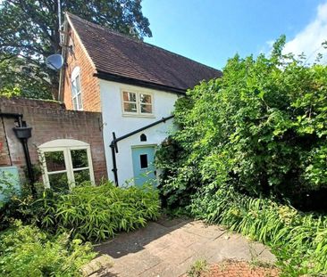 2 Bedroom House - Church Street, Romsey - Photo 1