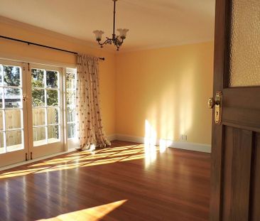 Spacious Chic 2 Bedroom Sumner Unit - Photo 6