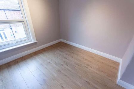 Willoughby Road, L22 - Photo 2