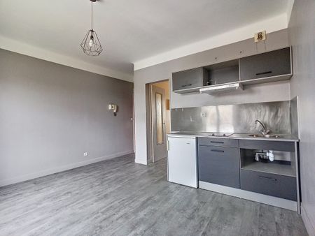 Location Appartement 2 pièces 30m² ST LO 50000 - Photo 4