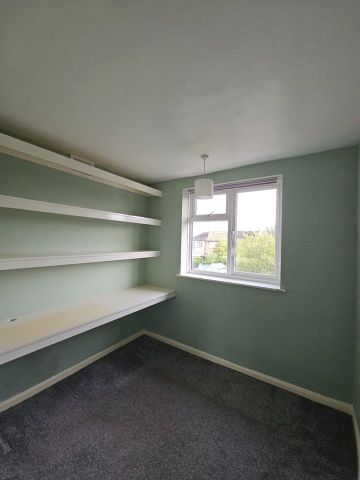 4 Bed End Terrace, Buckfast Road, SM4 - Photo 3