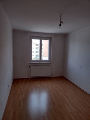 Bastlerhit 3-Raum Wohnung mit herrlichem Ausblick - Photo 1